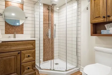 12 Bond Street S Hamilton ON L8S 1S7