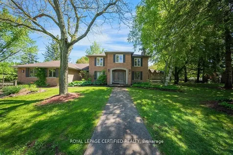 10 Karendale Crescent Hamilton ON L0R 1K0