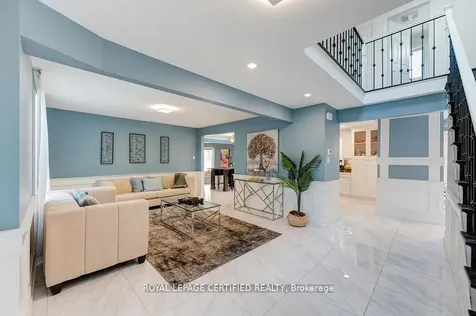 10 Karendale Crescent Hamilton ON L0R 1K0
