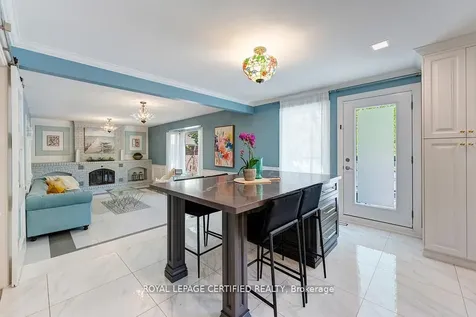 10 Karendale Crescent Hamilton ON L0R 1K0