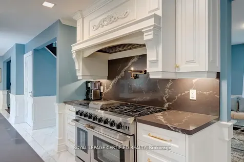 10 Karendale Crescent Hamilton ON L0R 1K0