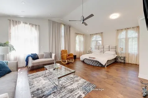 10 Karendale Crescent Hamilton ON L0R 1K0