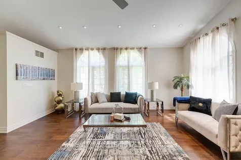 10 Karendale Crescent Hamilton ON L0R 1K0