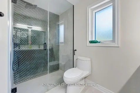10 Karendale Crescent Hamilton ON L0R 1K0
