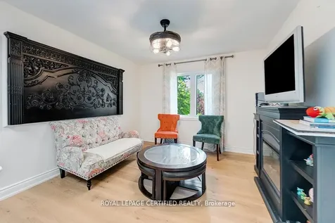 10 Karendale Crescent Hamilton ON L0R 1K0