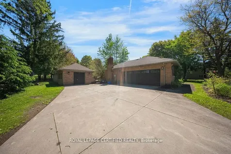 10 Karendale Crescent Hamilton ON L0R 1K0