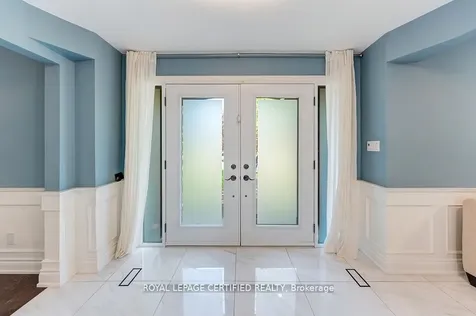 10 Karendale Crescent Hamilton ON L0R 1K0