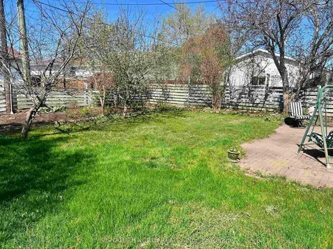 447 Pineview Byway Thunder Bay ON P7C 1Y6