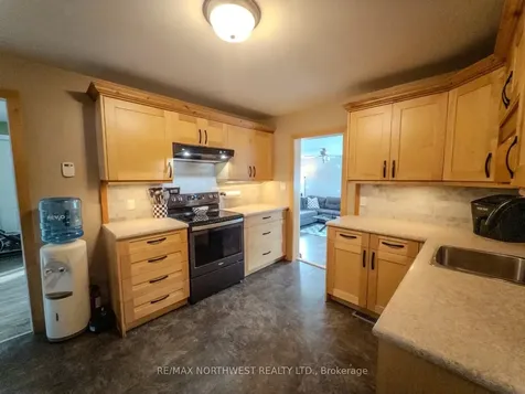 5 Tallieu Kenora ON P9N 3W8