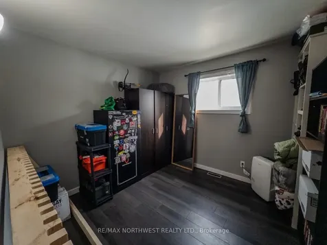 5 Tallieu Kenora ON P9N 3W8