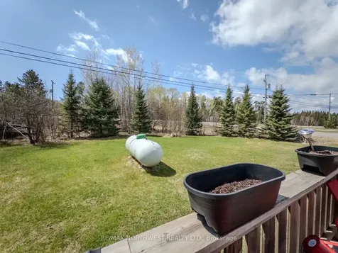 5 Tallieu Kenora ON P9N 3W8