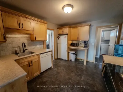 5 Tallieu Kenora ON P9N 3W8