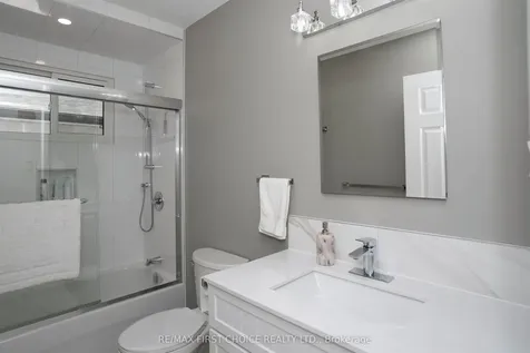 435 Dublin Avenue Thunder Bay ON P7B 5A1