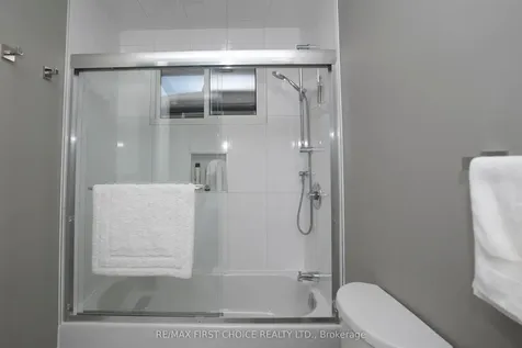 435 Dublin Avenue Thunder Bay ON P7B 5A1
