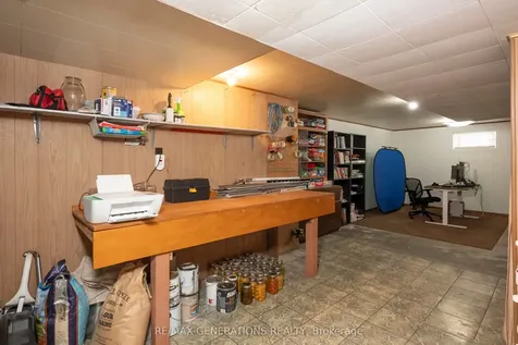 112 Ibbetson Street Thunder Bay ON P7A 7J9