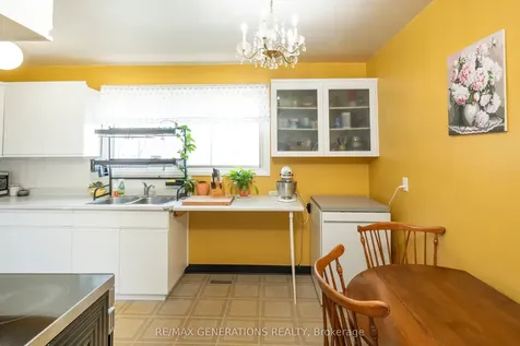 112 Ibbetson Street Thunder Bay ON P7A 7J9