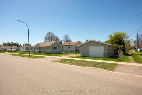 1401 Frederica Street W Thunder Bay ON P7E 3Y7