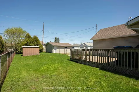 1401 Frederica Street W Thunder Bay ON P7E 3Y7