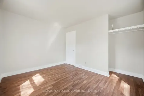 180 Oak Avenue Hamilton ON L8L 5N1