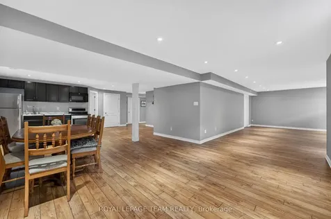 51 Bridle Crest Court Kanata ON K2M 0H5