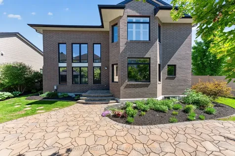 51 Bridle Crest Court Kanata ON K2M 0H5
