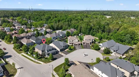 51 Bridle Crest Court Kanata ON K2M 0H5