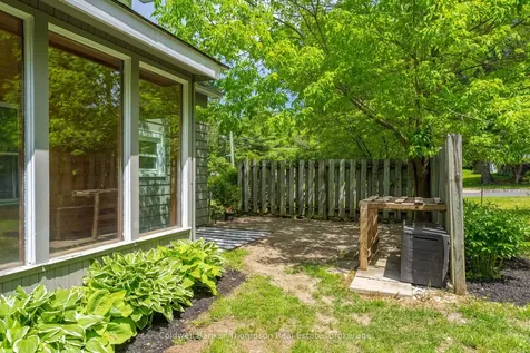 13 Johanna Street Huntsville ON P1H 1T9