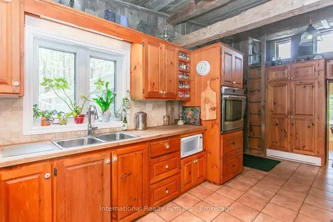 354354 Osprey-artemesia Townline Grey Highlands ON N0C 1E0