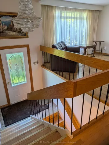 1 Portage Avenue North Bay ON P1A 1P1