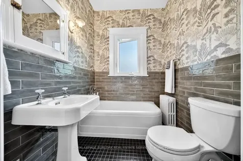 35 Burris Street Hamilton ON L8M 2J1