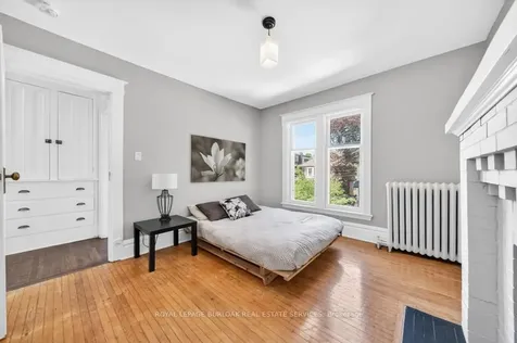 35 Burris Street Hamilton ON L8M 2J1