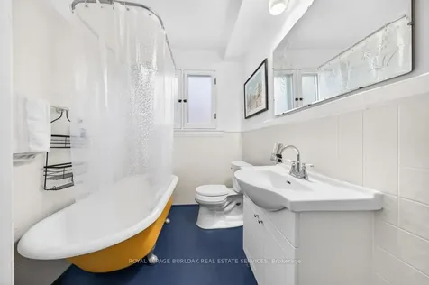 35 Burris Street Hamilton ON L8M 2J1