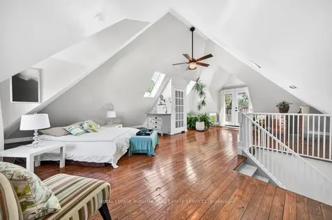 35 Burris Street Hamilton ON L8M 2J1