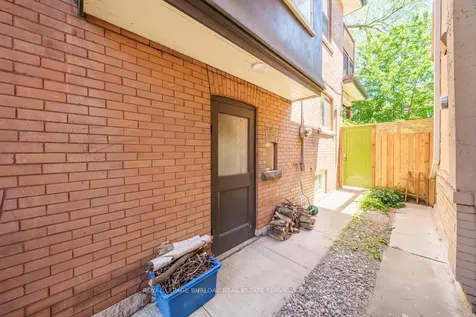 35 Burris Street Hamilton ON L8M 2J1