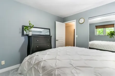 1212 Fennell Avenue E Hamilton ON L8T 1T2