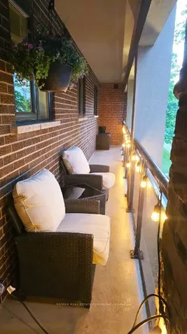 1212 Fennell Avenue E Hamilton ON L8T 1T2