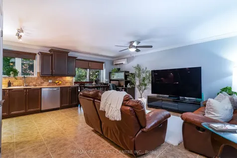 1212 Fennell Avenue E Hamilton ON L8T 1T2