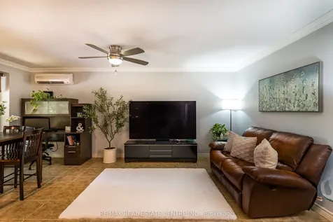 1212 Fennell Avenue E Hamilton ON L8T 1T2