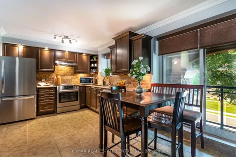 1212 Fennell Avenue E Hamilton ON L8T 1T2