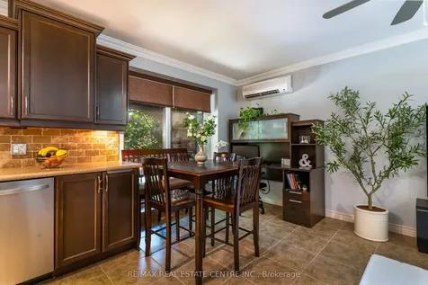 1212 Fennell Avenue E Hamilton ON L8T 1T2