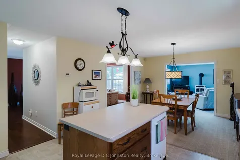 86 Breadalbane Street S Saugeen Shores ON N0H 2L0