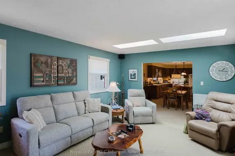 86 Breadalbane Street S Saugeen Shores ON N0H 2L0