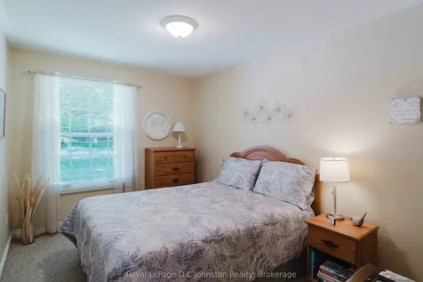 86 Breadalbane Street S Saugeen Shores ON N0H 2L0