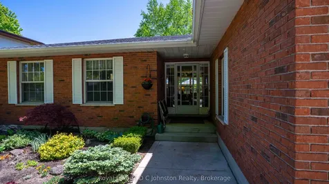 86 Breadalbane Street S Saugeen Shores ON N0H 2L0