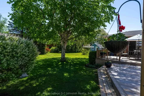86 Breadalbane Street S Saugeen Shores ON N0H 2L0