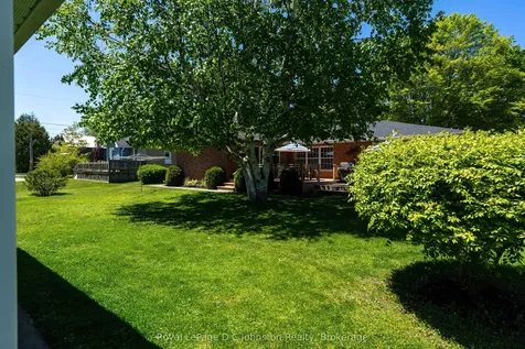 86 Breadalbane Street S Saugeen Shores ON N0H 2L0