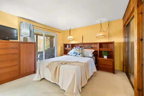 1464 Peninsula Road North Bay ON P1B 8G4