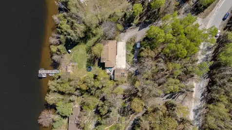 1464 Peninsula Road North Bay ON P1B 8G4