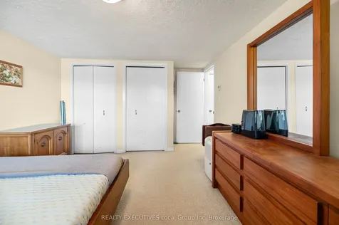 1464 Peninsula Road North Bay ON P1B 8G4