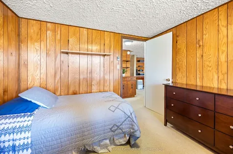 1464 Peninsula Road North Bay ON P1B 8G4